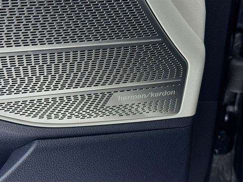 Used 2024 Hyundai Palisade Calligraphy image 19