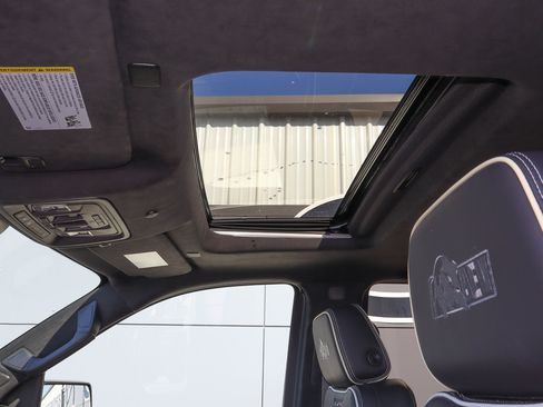 Used 2023 GMC Sierra 1500 AT4X w/ AT4X AEV Edition image 8