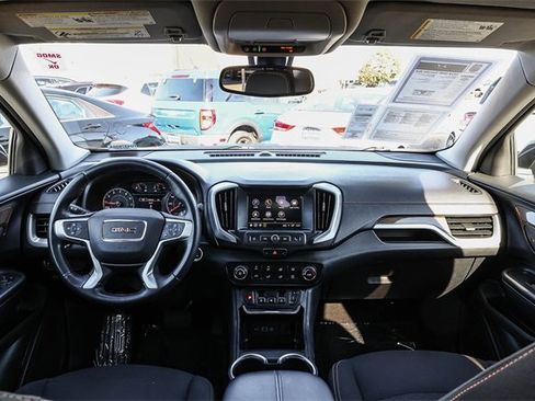 Used 2018 GMC Terrain SLE image 13