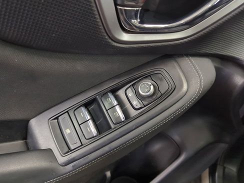 Used 2020 Subaru Forester Premium AWD/4WD image 32