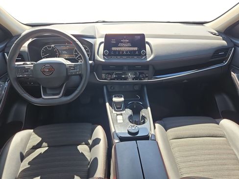 Used 2025 Nissan Rogue SV w/ Rock Creek Premium Package AWD/4WD image 9