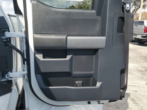 Used 2023 Ford F350 Lariat w/ Tow Technology Package image 10