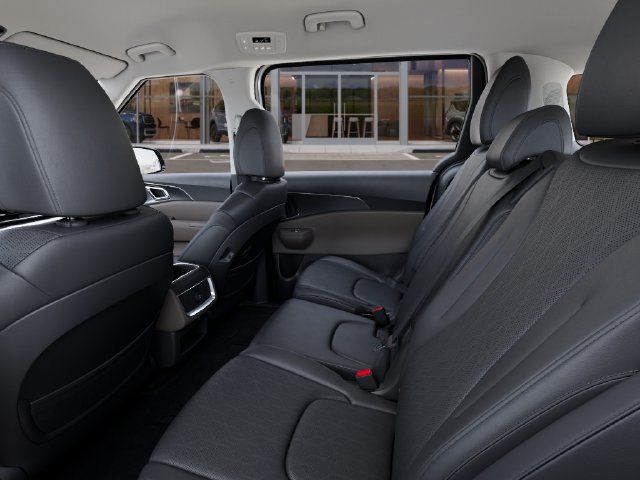 New 2026 Kia Carnival LXS FWD image 18