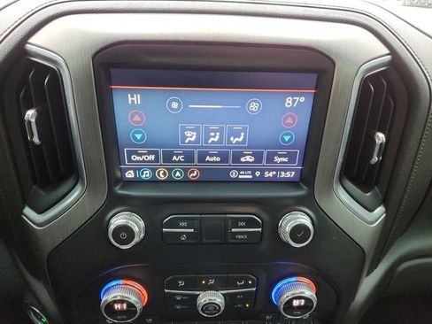 Used 2022 GMC Sierra 2500 Denali w/ Denali Ultimate Package AWD/4WD image 27