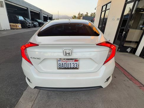 Used 2017 Honda Civic EX-T image 5