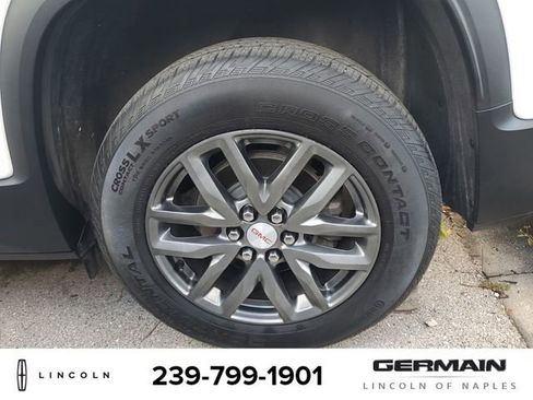 Used 2019 GMC Acadia SLT image 10