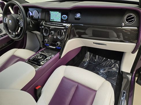 Certified 2023 Rolls-Royce Cullinan Black Badge w/ Driver's Package image 27