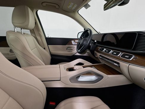 Used 2025 Mercedes-Benz GLE 450e 4MATIC image 27