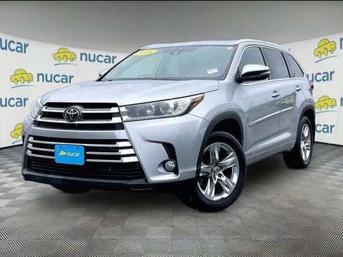Used 2018 Toyota Highlander Limited w/ Protection Package #3 AWD/4WD image 3