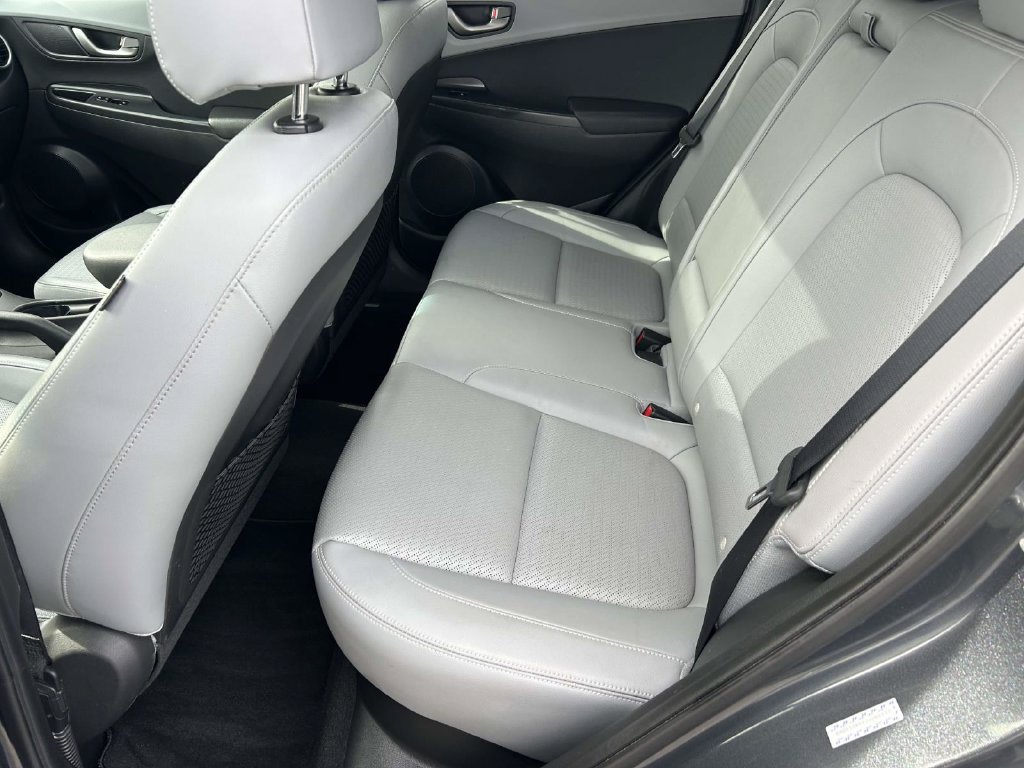 Used 2018 Hyundai Kona Limited FWD image 13
