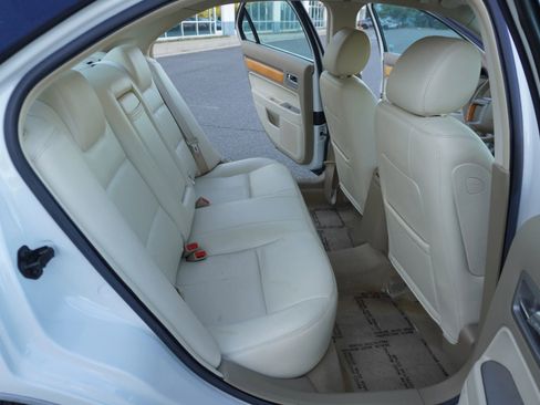 Used 2008 Lincoln MKZ image 12