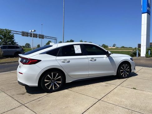 Used 2023 Honda Civic EX-L image 12
