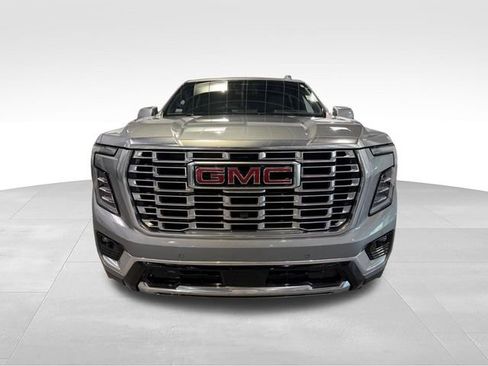 Used 2025 GMC Yukon XL Denali AWD/4WD image 2