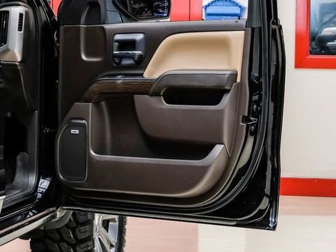 Used 2018 GMC Sierra 1500 Denali image 40