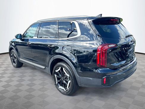 Used 2025 Kia Telluride S FWD image 8