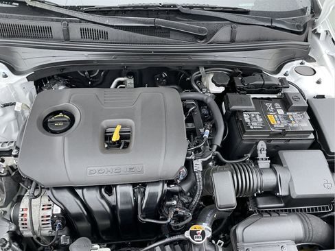 Used 2023 Kia Forte GT-Line image 11