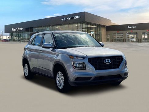 New 2026 Hyundai Venue SE FWD image 11