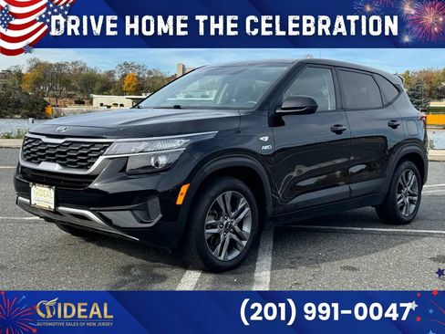 Used 2021 Kia Seltos LX AWD/4WD image 3