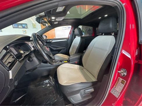 Used 2019 Volkswagen Jetta R-Line FWD image 5