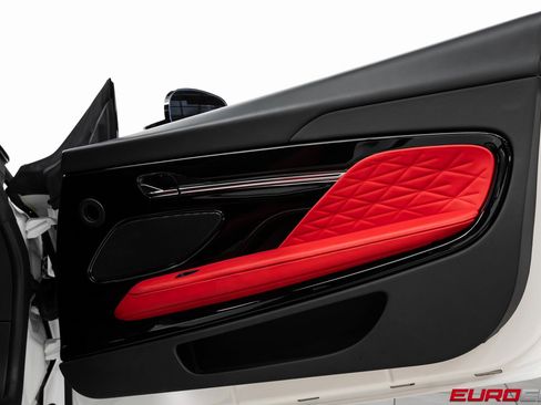 Used 2024 Aston Martin DB12 Coupe image 21