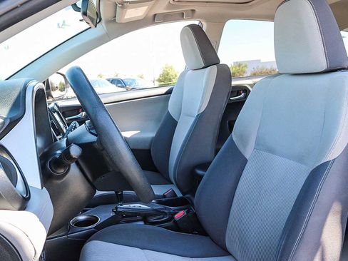 Used 2014 Toyota RAV4 XLE AWD/4WD image 17