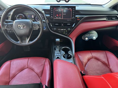 Used 2022 Toyota Camry XSE FWD image 17
