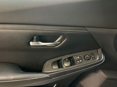 Used 2021 Nissan Sentra SV FWD image 15