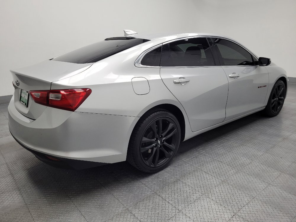 Used 2018 Chevrolet Malibu LT w/ Driver Confidence Package FWD image 10