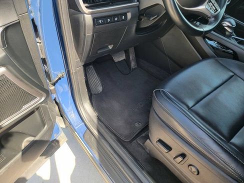 Used 2025 Kia Telluride S AWD/4WD image 16