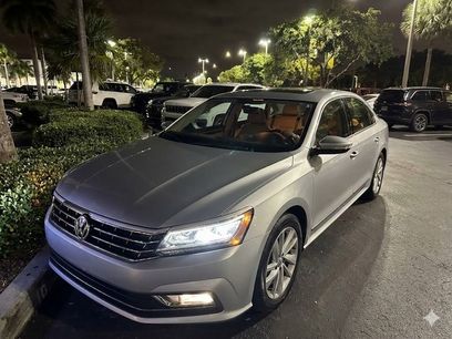 Used 2018 Volkswagen Passat 2.0T SE w/ SE Lighting Package