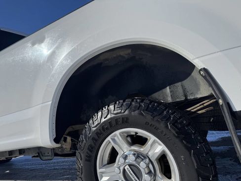 Used 2017 Ford F250 XLT w/ FX4 Off-Road Package AWD/4WD image 23