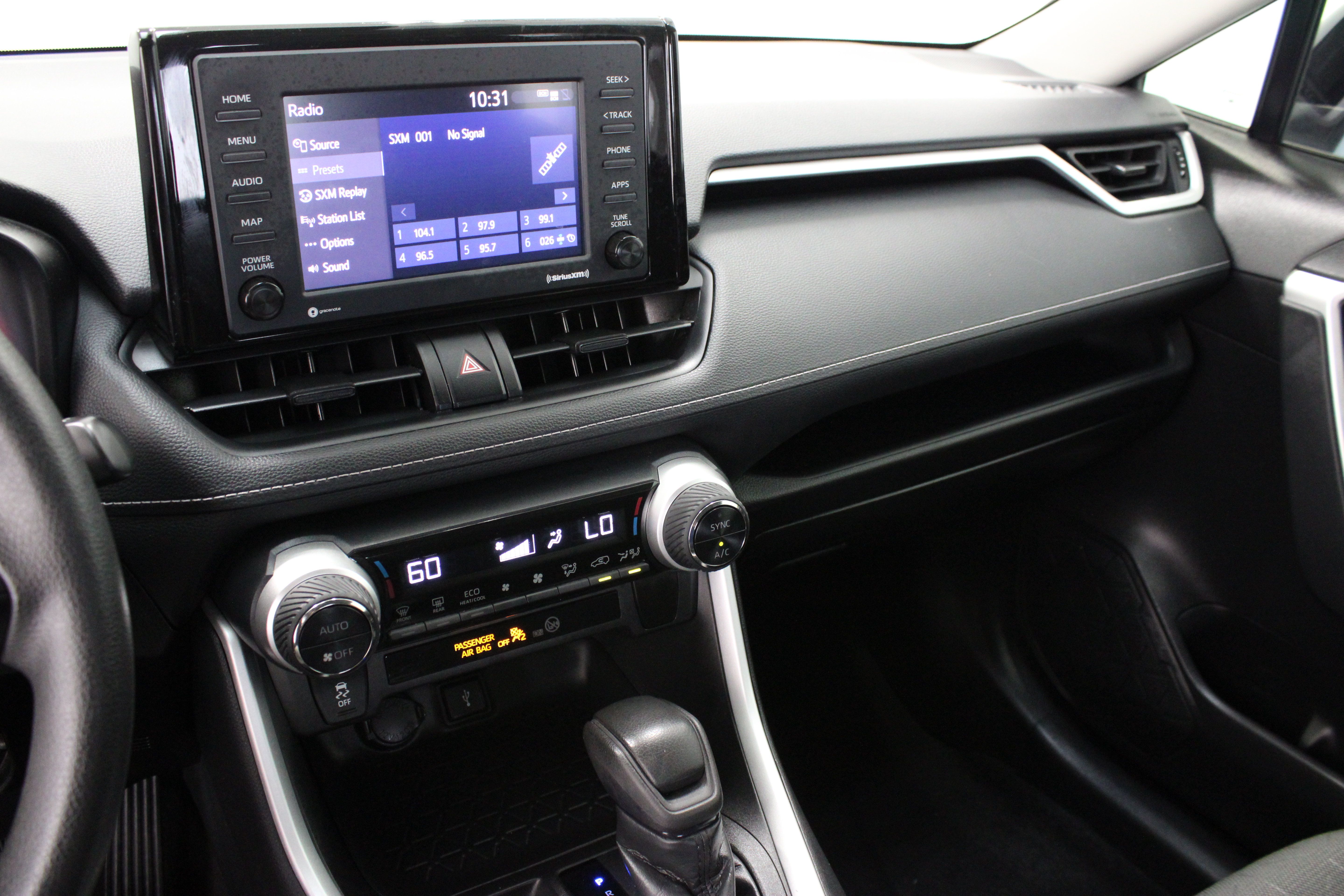 Certified 2021 Toyota RAV4 XLE w/ Convenience Package AWD/4WD image 16