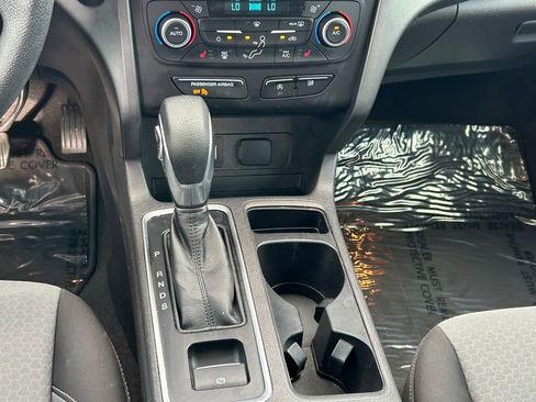Used 2019 Ford Escape SE image 19