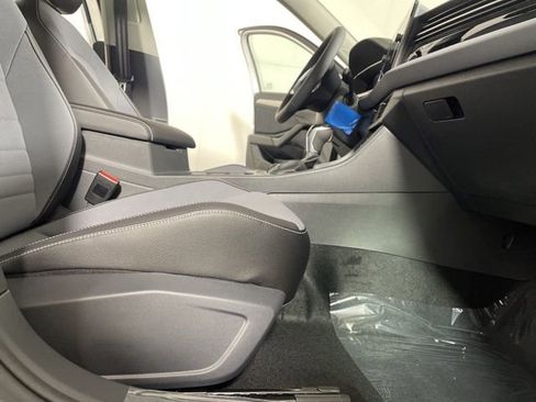 New 2026 Volkswagen Jetta SE image 31