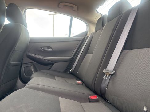 Certified 2025 Nissan Sentra SV image 33