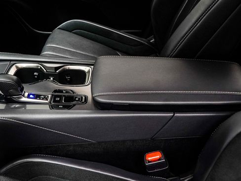 Used 2024 Lexus RX 500h F Sport w/ Cold Area Package image 17