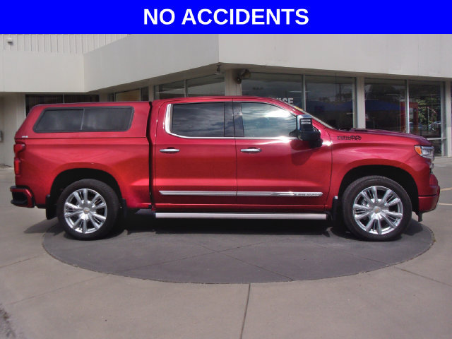Used 2024 Chevrolet Silverado 1500 High Country w/ High Country Premium Package AWD/4WD image 2