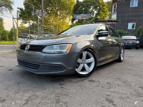 Used 2014 Volkswagen Jetta SE FWD image 6