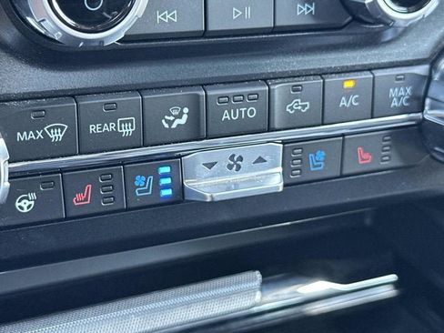 New 2025 Ford F250 Lariat w/ Lariat Ultimate Package image 23