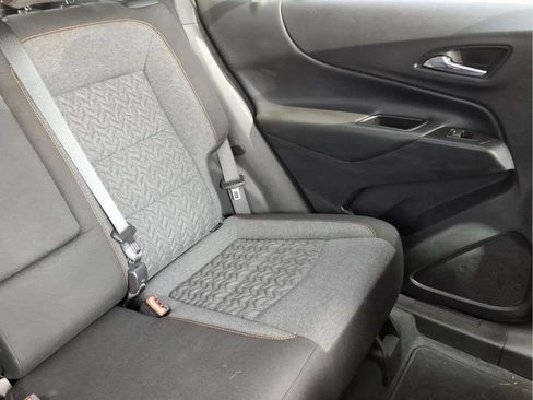 Used 2024 Chevrolet Equinox LT FWD image 17