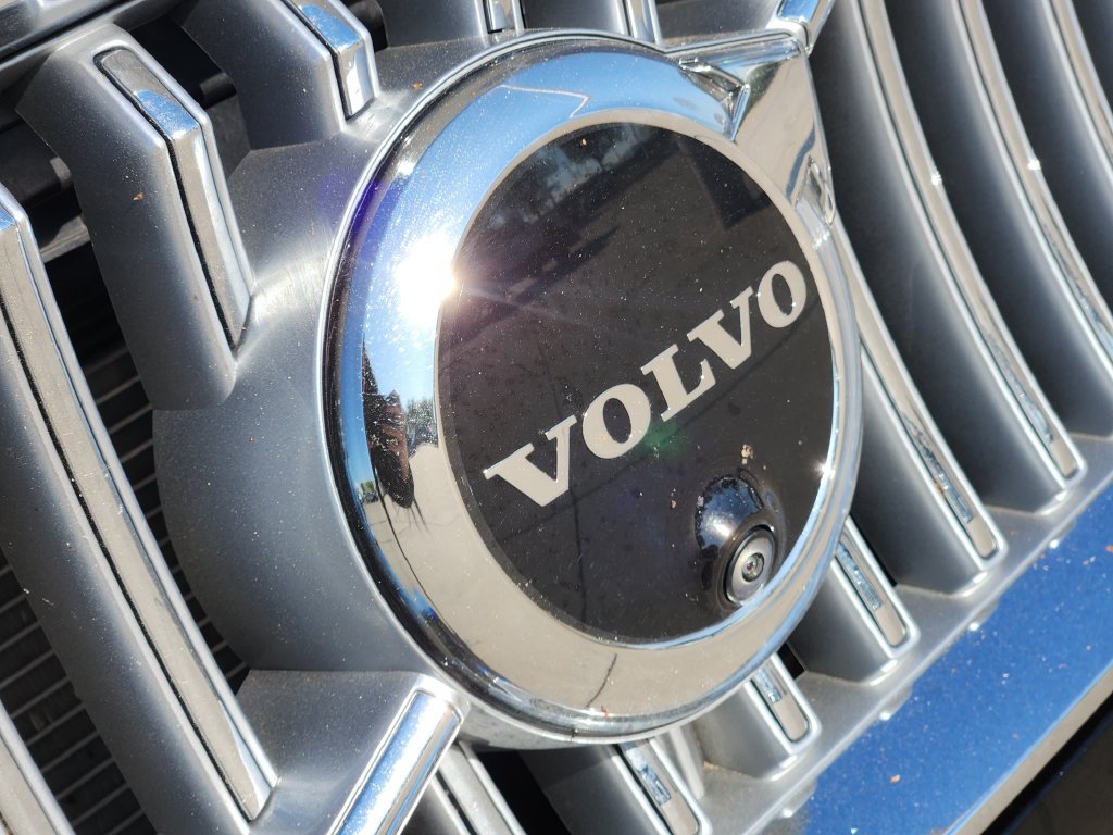 Used 2025 Volvo XC90 B5 Ultra w/ Protection Package Premier AWD/4WD image 13