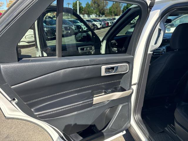 Certified 2022 Ford Explorer XLT RWD image 17