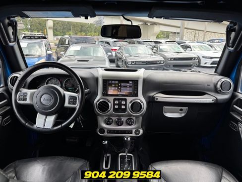 Used 2016 Jeep Wrangler Unlimited Sahara w/ Dual Top Group AWD/4WD image 36