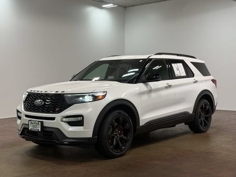 Used 2021 Ford Explorer ST w/ ST Street Pack AWD/4WD image 7