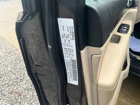 Used 2019 Jeep Grand Cherokee Limited AWD/4WD image 36