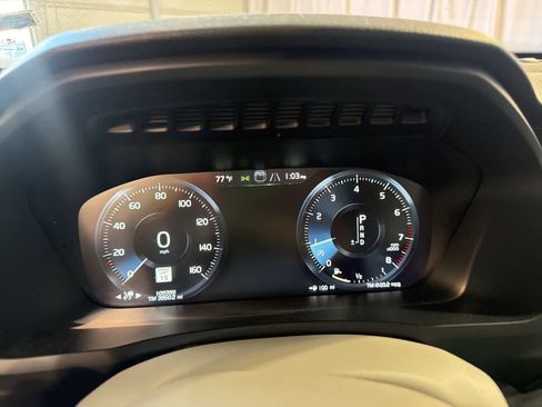 Used 2016 Volvo XC90 T6 Momentum image 24