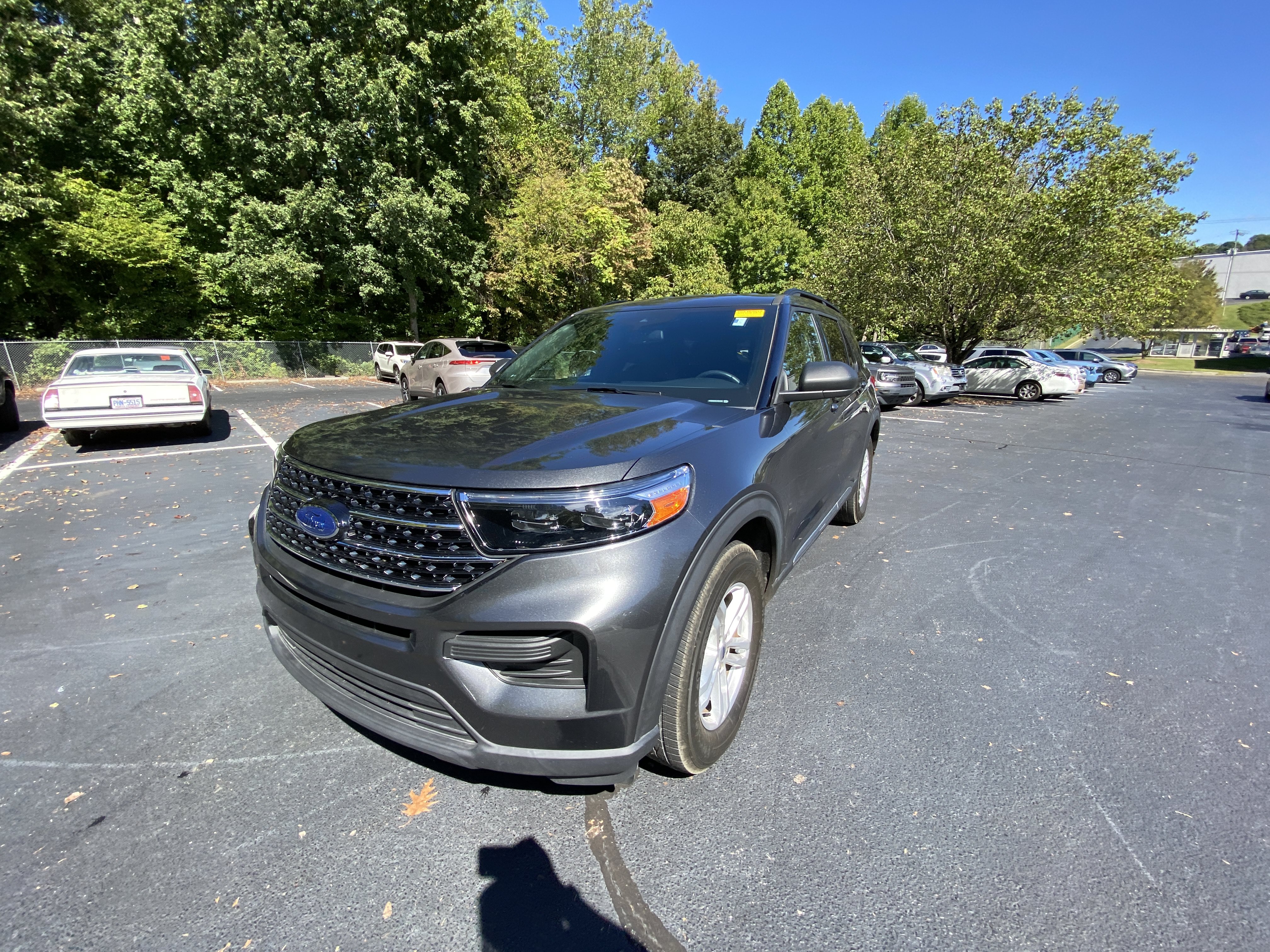 Used 2020 Ford Explorer XLT w/ Class III Trailer Tow Package AWD/4WD image 14