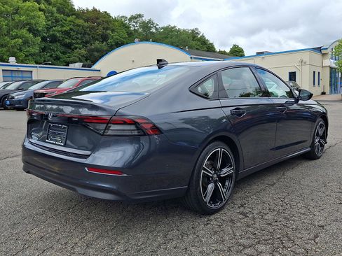 Used 2026 Honda Accord SE image 4