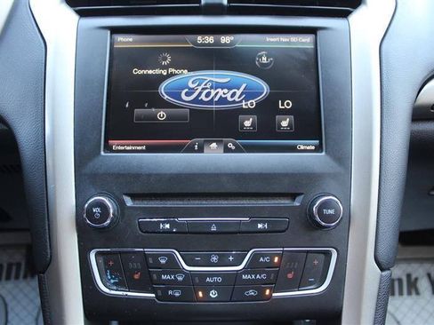 Used 2016 Ford Fusion SE w/ Equipment Group 202A FWD image 18