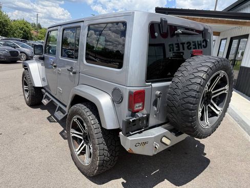 Used 2014 Jeep Wrangler Unlimited Sahara AWD/4WD image 11